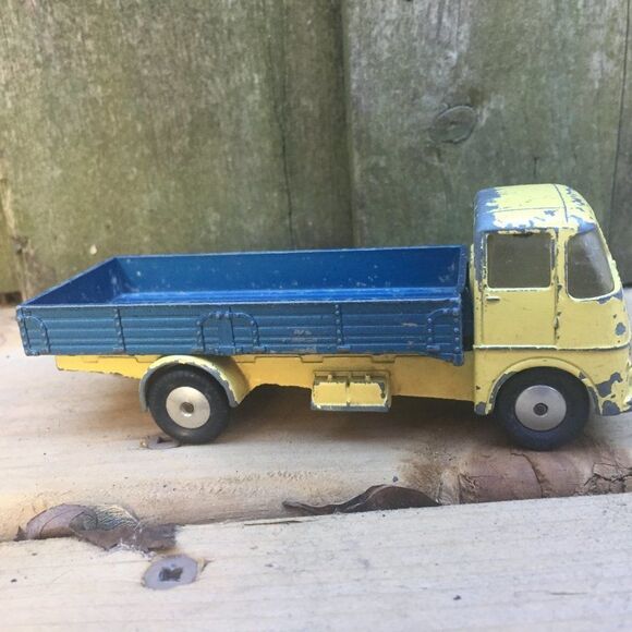 Vintage 1957 Corgi Toys ERF Model 44 G Flatbed Truck G - Picture 3 of 6